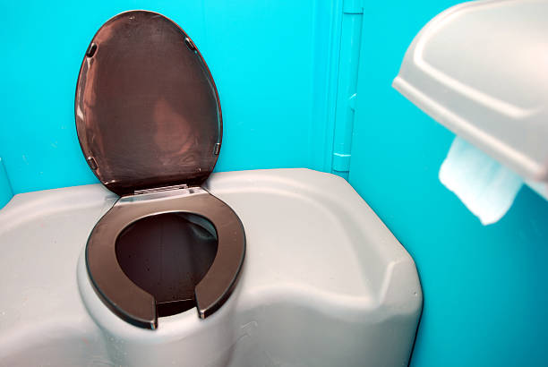 Best Porta potty rental near me  in Perry, IA